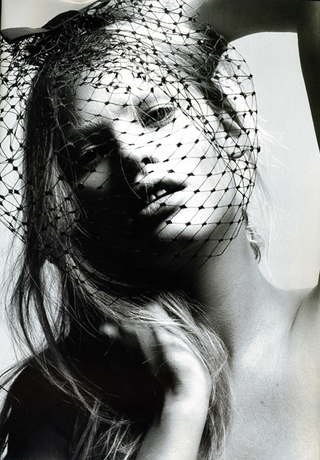 Illustration for article titled French Vogue: All Lara Stone, All The Time